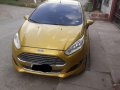 Selling Yellow Ford Fiesta 2015 in Muñoz-8