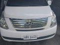 Selling Pearl White Hyundai Grand Starex 2015 in Gattaran-9