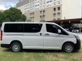 Selling Pearl White Toyota Hiace 2019 in Pasig-6