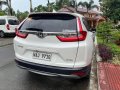 Pearl White Honda Cr-V 2019 for sale in Automatic-2