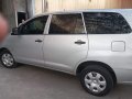 Silver Toyota Innova 2006 for sale in Dasmariñas-0