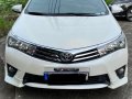 Selling Pearl White Toyota Corolla 2014 in Taguig-1