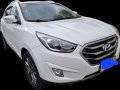 Selling Pearl White Hyundai Tucson 2015 in Manila-8