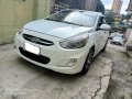 Selling White Hyundai Accent 2017 in Quezon-7