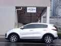 2017 Kia Sportage GT top of the line AWD
Php : 928,000 only 
JONA DE VERA 09171174277-7