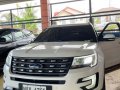 Selling White Ford Explorer 2017 in Caloocan-8