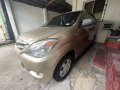 Selling Silver Toyota Avanza 2011 in Taguig-1