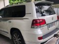 Selling Pearl White Toyota Land Cruiser 2018 in Quezon-7