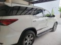 Selling Pearl White Toyota Fortuner 2017 in Baguio-5
