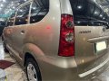 Selling Silver Toyota Avanza 2011 in Taguig-5