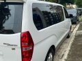 Selling Pearl White Hyundai Grand Starex 2014 in Marikina-7