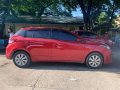 Red Toyota Yaris 2017 for sale in Automatic-4