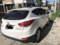 Selling Pearl White Hyundai Tucson 2013 in Antipolo-5