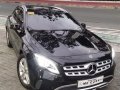 Selling Black Mercedes-Benz GLA180 2020 in Quezon-7