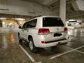 Selling Pearl White Toyota Land Cruiser 2018 in Mandaue-1