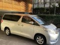 Selling Pearl White Toyota Alphard 2011 in Pasig-4