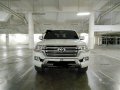 Selling Pearl White Toyota Land Cruiser 2018 in Mandaue-5