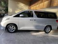 Selling Pearl White Toyota Alphard 2011 in Pasig-1