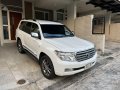 Selling Pearl White Toyota Land Cruiser 2011 in Manila-6