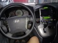 Selling Silver Hyundai Starex 2010 in Manila-3