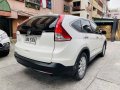 Pearl White Honda Cr-V 2015 for sale in Automatic-3