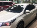 Selling Pearl White Toyota Corolla Altis 2015 in Bulacan-3