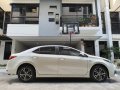 Selling Pearl White Toyota Altis 2018 in Quezon City-3