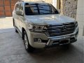 Pearl White Toyota Land Cruiser 2018 for sale in Automatic-3