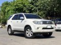 Sell White 2011 Toyota Fortuner 2.4 G Gasoline 4x2 AT in used-2