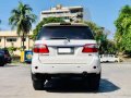 Selling Pearl White Toyota Fortuner 2011 in Malvar-0