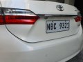 Selling Pearl White Toyota Altis 2018 in Quezon City-1