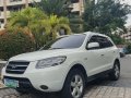 Selling White Hyundai Santa Fe 2008 in Quezon City-1