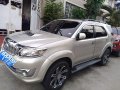Selling Brightsilver Toyota Fortuner 2014 in Quezon-6