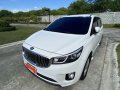 Selling White Kia Carnival 2016 in Las Piñas-7