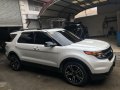 White Ford Explorer 2015 for sale in Caloocan-9