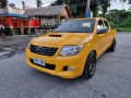 Selling Yellow Toyota Hilux 2005 in Pateros-9