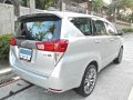 Selling Pearl White Toyota Innova 2016 in Quezon-6