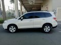 Pearl White Subaru Forester 2014 for sale in Automatic-5