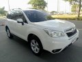 Pearl White Subaru Forester 2014 for sale in Automatic-7