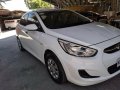 Selling White Hyundai Accent 2017 in Las Piñas-7