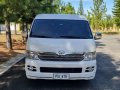 Pearl White Toyota Hiace Super Grandia 2010 for sale in Automatic-5