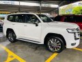 Selling White Toyota Land Cruiser 2022 in Manila-6