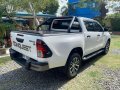 Selling White Toyota Hilux 2019 in Quezon City-6