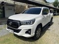 Selling White Toyota Hilux 2019 in Quezon City-9