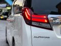 Selling Pearl White Toyota Alphard 2017 in Quezon-2