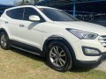 Selling White 2013 Hyundai Santa Fe 2.2 CRDi GLS 4x2 AT (High) second hand-4