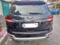 Selling Grey Ford Everest 2017 in Caloocan-0