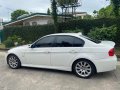 White BMW 320I 2010 for sale in Taguig-4