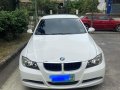 White BMW 320I 2010 for sale in Taguig-5