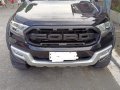 Selling Grey Ford Everest 2017 in Caloocan-1